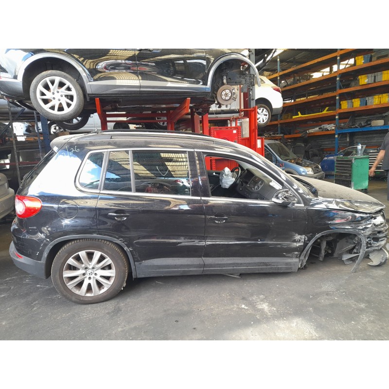 VOLKSWAGEN TIGUAN (5N_) - imagen 3