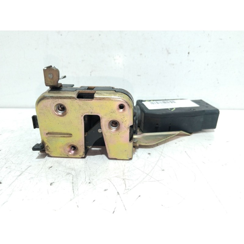 Recambio de cerradura puerta trasera derecha para mitsubishi space star monospace (dg_a) 1.6 16v (dg3a) referencia OEM IAM MR911