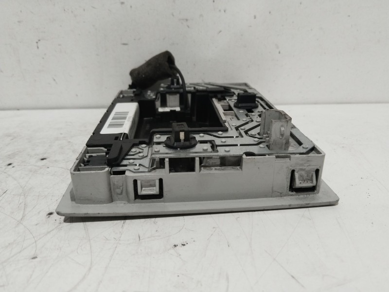 Recambio de luz interior central para volkswagen polo (6r1) advance referencia OEM IAM 0891550  321503