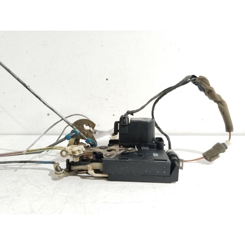 Recambio de cerradura puerta delantera izquierda para chevrolet lacetti cdx referencia OEM IAM 96272638  