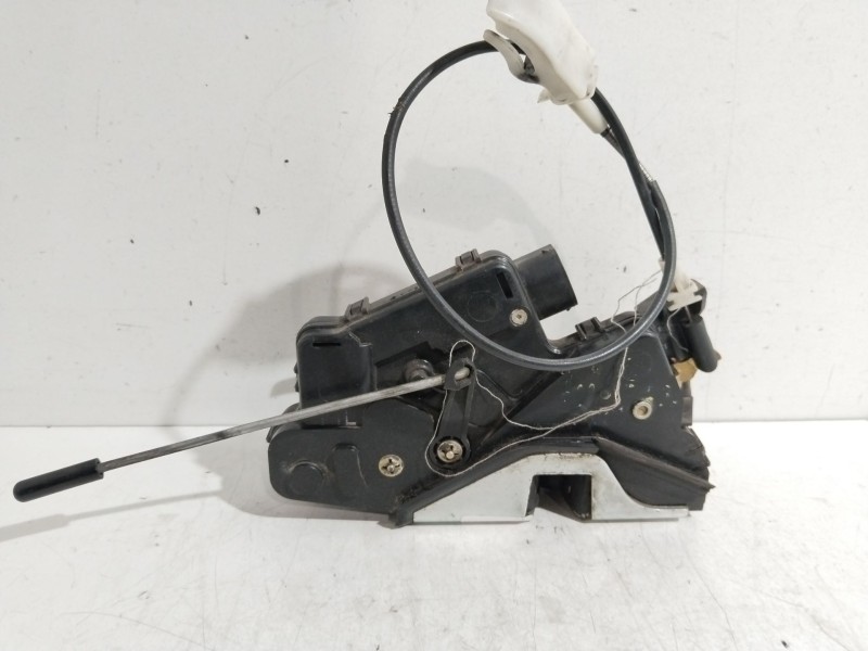 Recambio de cerradura puerta delantera izquierda para bmw serie 3 berlina (e46) 320d referencia OEM IAM 7154619  