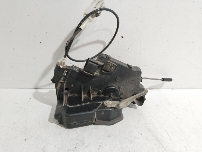 Recambio de cerradura puerta delantera izquierda para bmw serie 3 berlina (e46) 320d referencia OEM IAM 7154619  