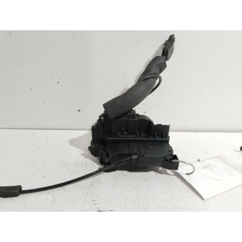 Recambio de cerradura puerta trasera derecha para renault scenic iii dynamique referencia OEM IAM 825020004R  790991