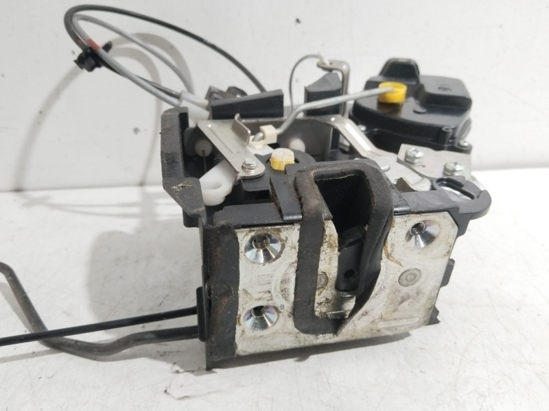 Recambio de cerradura puerta delantera izquierda para kia rio 1.4 active referencia OEM IAM 2BXIFL  813121G000