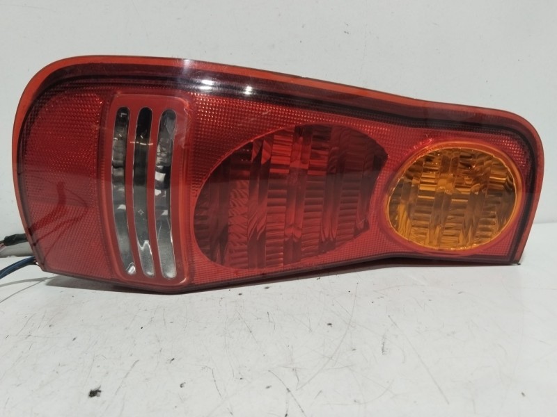 Recambio de piloto trasero izquierdo para hyundai matrix (fc) 1.5 crdi vgt referencia OEM IAM 92401170  