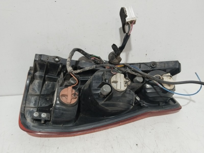 Recambio de piloto trasero izquierdo para hyundai matrix (fc) 1.5 crdi vgt referencia OEM IAM 92401170  