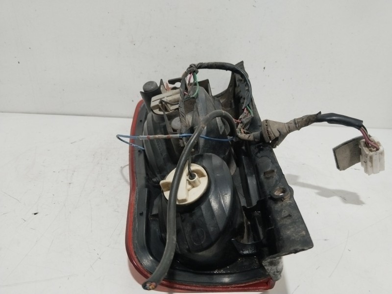 Recambio de piloto trasero izquierdo para hyundai matrix (fc) 1.5 crdi vgt referencia OEM IAM 92401170  