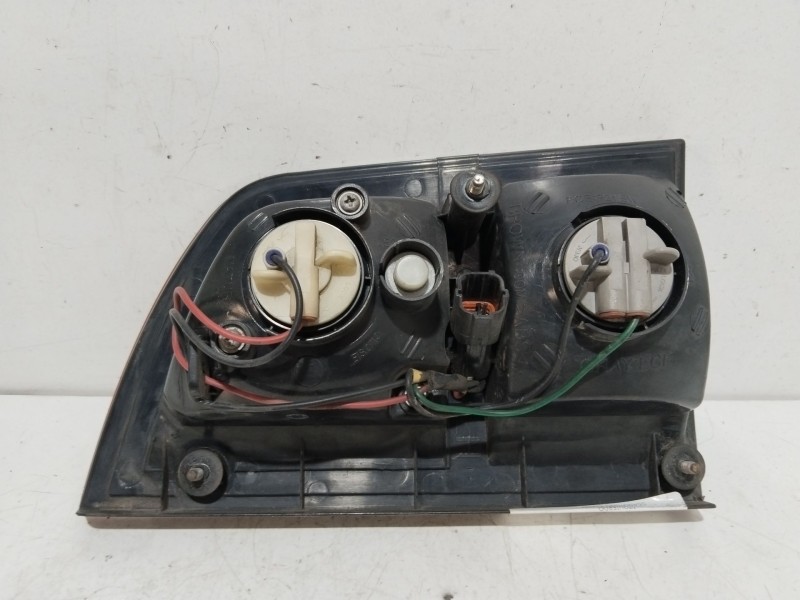 Recambio de piloto porton trasero izquierdo para ssangyong kyron 200 xdi limited referencia OEM IAM 8360309001  2110262