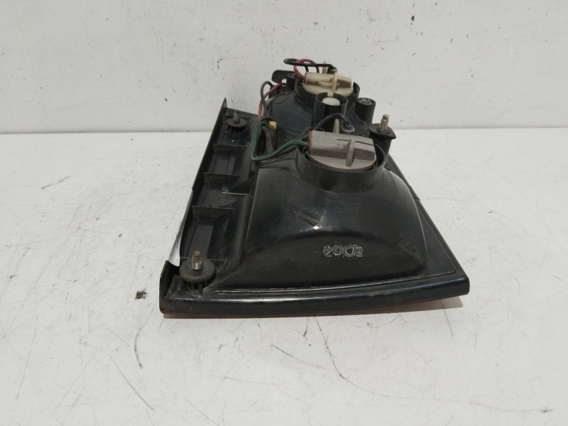 Recambio de piloto porton trasero izquierdo para ssangyong kyron 200 xdi limited referencia OEM IAM 8360309001  2110262