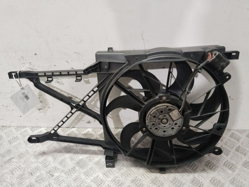 Recambio de electroventilador para opel astra h berlina elegance referencia OEM IAM 0130303314  