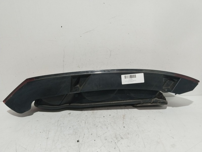 Recambio de piloto trasero derecho para opel corsa c club referencia OEM IAM 09196364  89302181