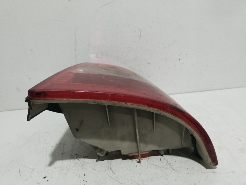 Recambio de piloto trasero derecho para opel astra g berlina club referencia OEM IAM   