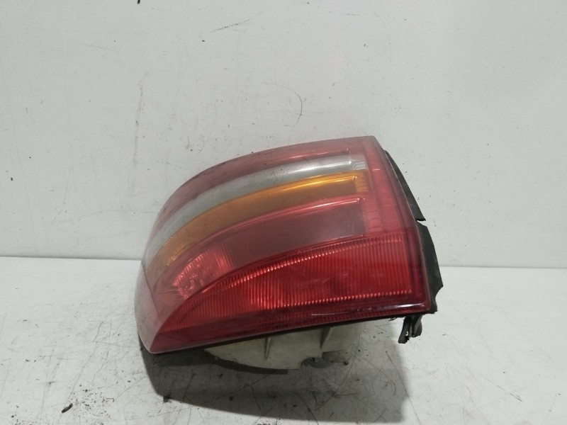 Recambio de piloto trasero derecho para opel astra g berlina club referencia OEM IAM   