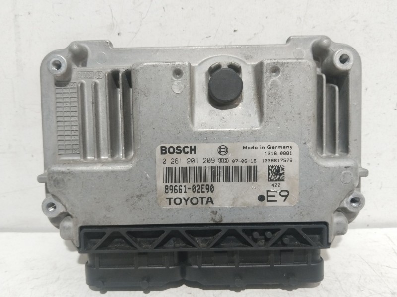 Recambio de centralita motor uce para toyota auris básico referencia OEM IAM 8966102E90  0261201209