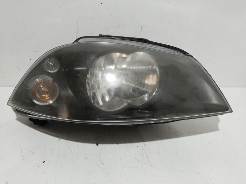 Recambio de faro derecho para seat ibiza iii (6l1) 1.9 tdi referencia OEM IAM 89306249  6L1941752M