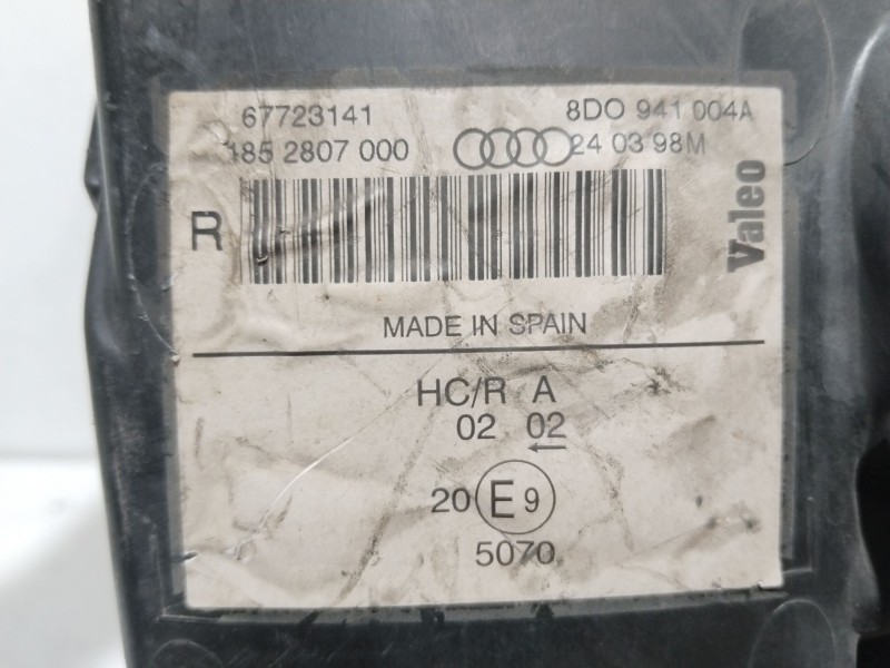 Recambio de faro derecho para audi a4 avant (b5) 1.8 referencia OEM IAM 8DO941004A 1852807000 67723141