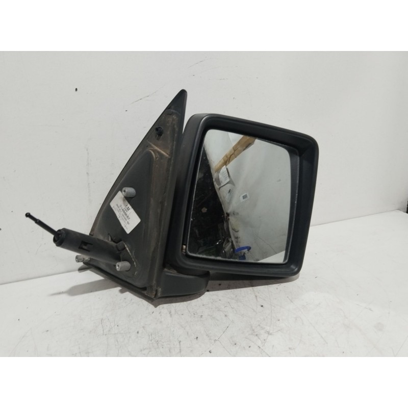 Recambio de retrovisor derecho para opel combo tour 1.7 di 16v referencia OEM IAM 24400682  