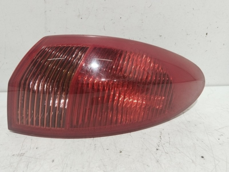 Recambio de piloto trasero derecho para alfa romeo 147 (190) 1.6 ts 105 collezione referencia OEM IAM 60693791  246401
