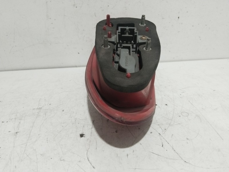 Recambio de piloto trasero derecho para alfa romeo 147 (190) 1.6 ts 105 collezione referencia OEM IAM 60693791  246401
