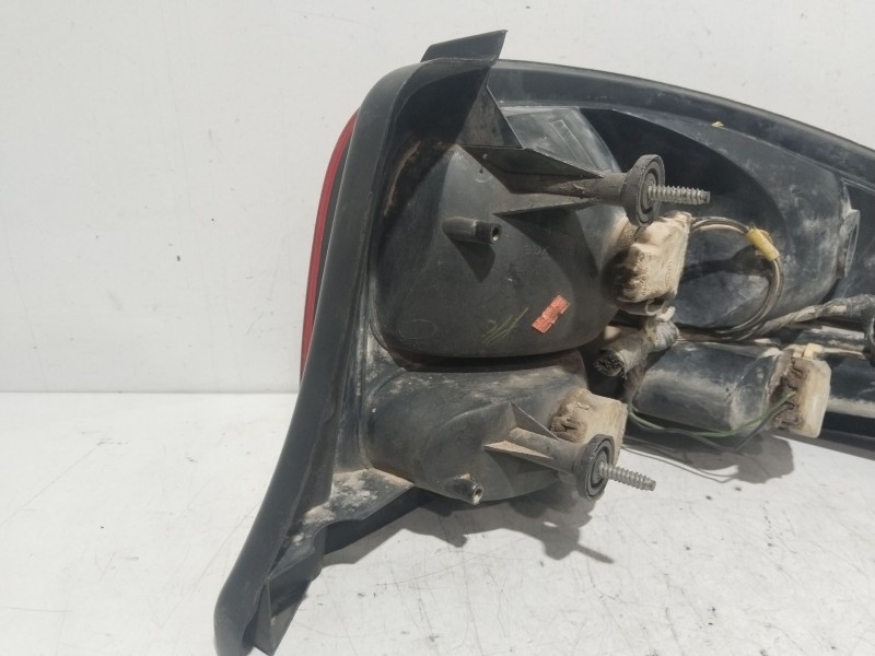 Recambio de piloto trasero izquierdo para chrysler stratus (ja) 2.0 le referencia OEM IAM 05135139AA  