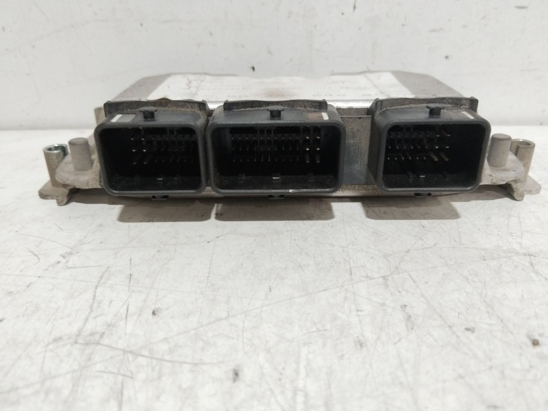 Recambio de centralita motor uce para peugeot 307 (3a/c) 1.6 16v referencia OEM IAM 0261206943  