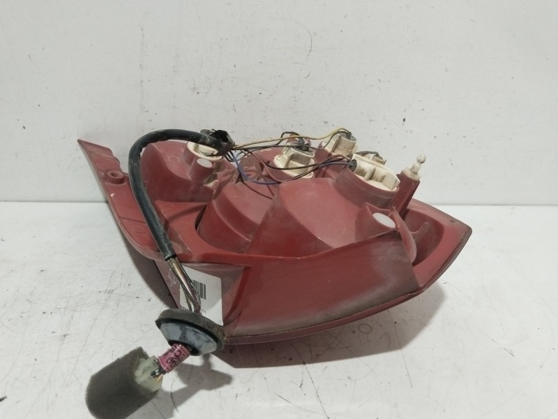 Recambio de piloto trasero derecho para chevrolet aveo / kalos hatchback (t200) 1.4 referencia OEM IAM 96540269  