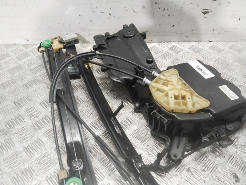 Recambio de elevalunas delantero derecho para seat leon (1p1) 1.6 tdi referencia OEM IAM 1P0837402AC  