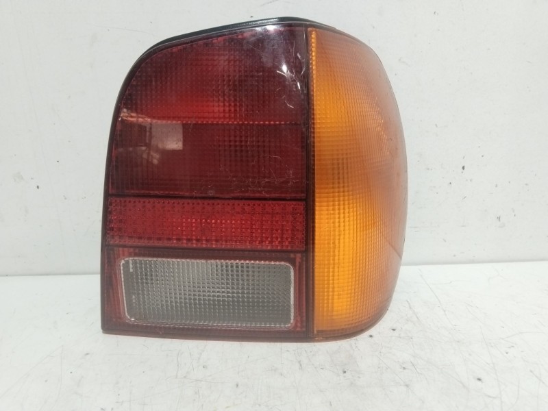 Recambio de piloto trasero derecho para volkswagen polo berlina (6n1) confort referencia OEM IAM 6N0945258A 962566 1663653