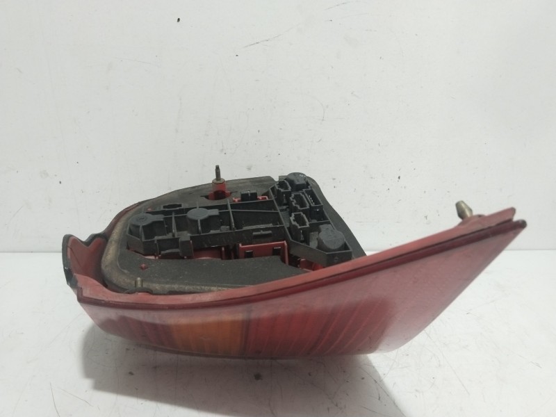 Recambio de piloto trasero derecho para volkswagen golf iv berlina (1j1) básico referencia OEM IAM 1J6945096Q  8891562