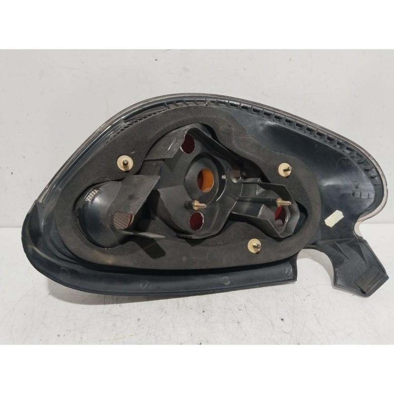 Recambio de piloto trasero derecho para fiat bravo (182) 1.6 bi-fuel cat (en funcionamiento por gas natural 68 kw) referencia OE