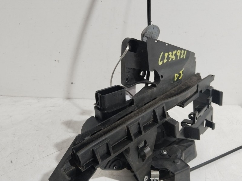 Recambio de cerradura puerta trasera izquierda para ford kuga i 2.0 tdci referencia OEM IAM 240014000  