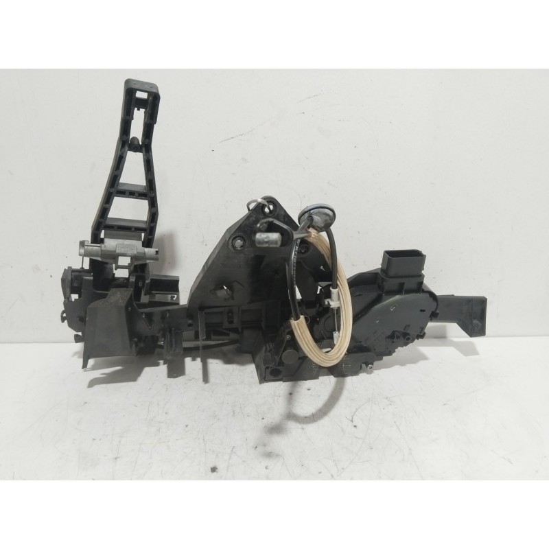 Recambio de cerradura puerta delantera izquierda para ford kuga i 2.0 tdci referencia OEM IAM 1757437  