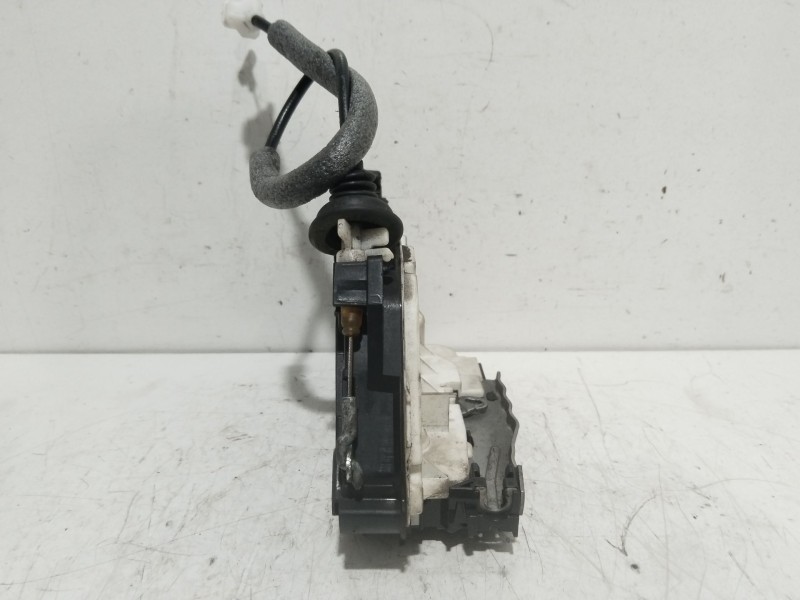 Recambio de cerradura puerta trasera izquierda para skoda octavia berlina (1z3) collection referencia OEM IAM 05E5E0839015A  