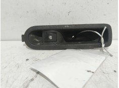 Recambio de mando elevalunas trasero derecho para renault scenic ii confort authentique referencia OEM IAM 156013870  