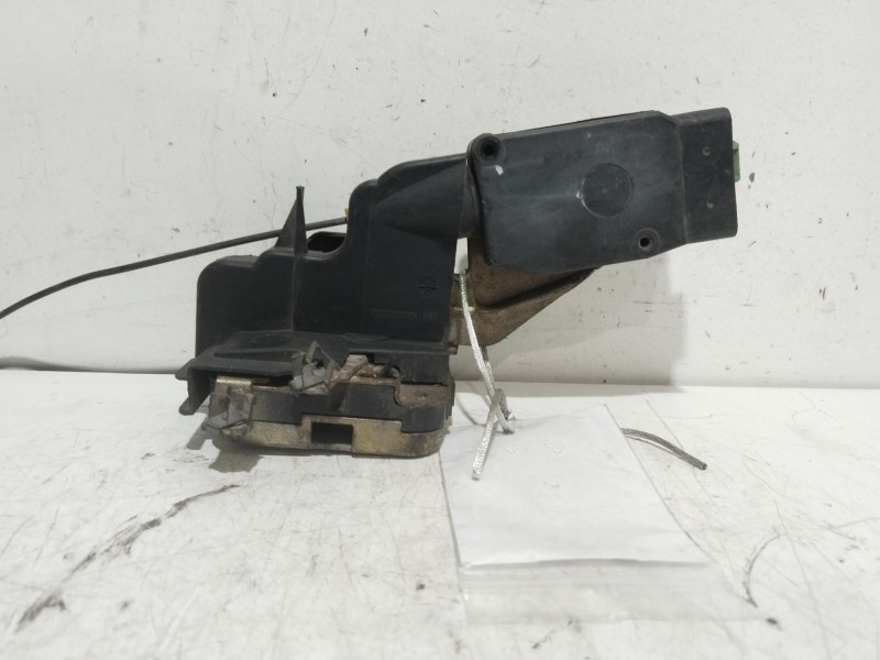 Recambio de cerradura puerta delantera derecha para volvo v40 station wagon (645) 1.8 referencia OEM IAM PP30ZFV  