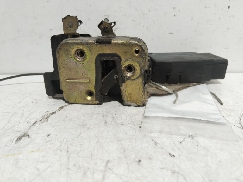 Recambio de cerradura puerta delantera derecha para volvo v40 station wagon (645) 1.8 referencia OEM IAM PP30ZFV  