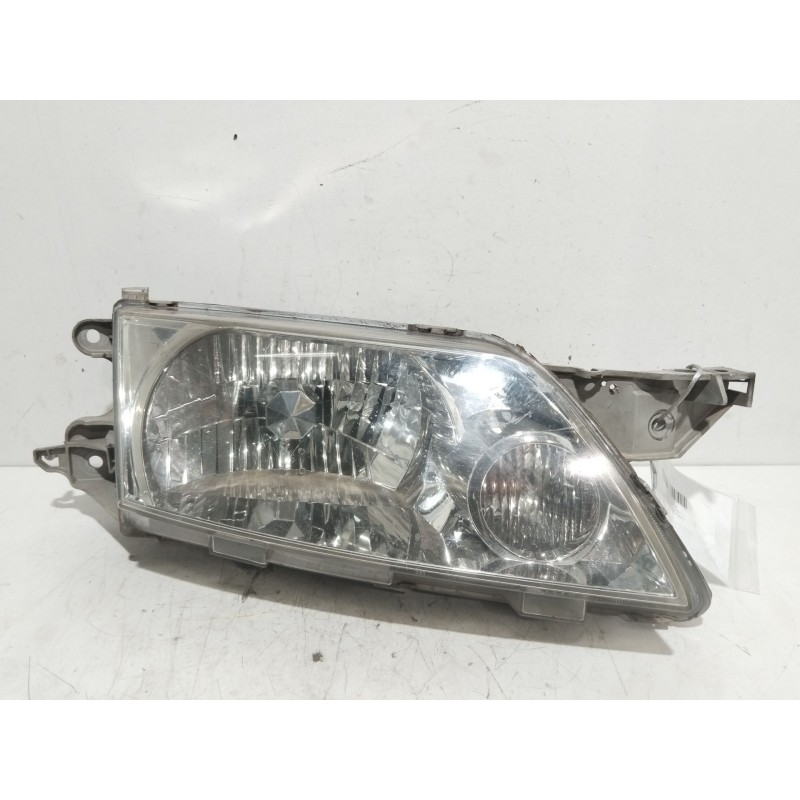 Recambio de faro derecho para mazda premacy (cp) 2.0 td referencia OEM IAM CB81510K0A  8876131