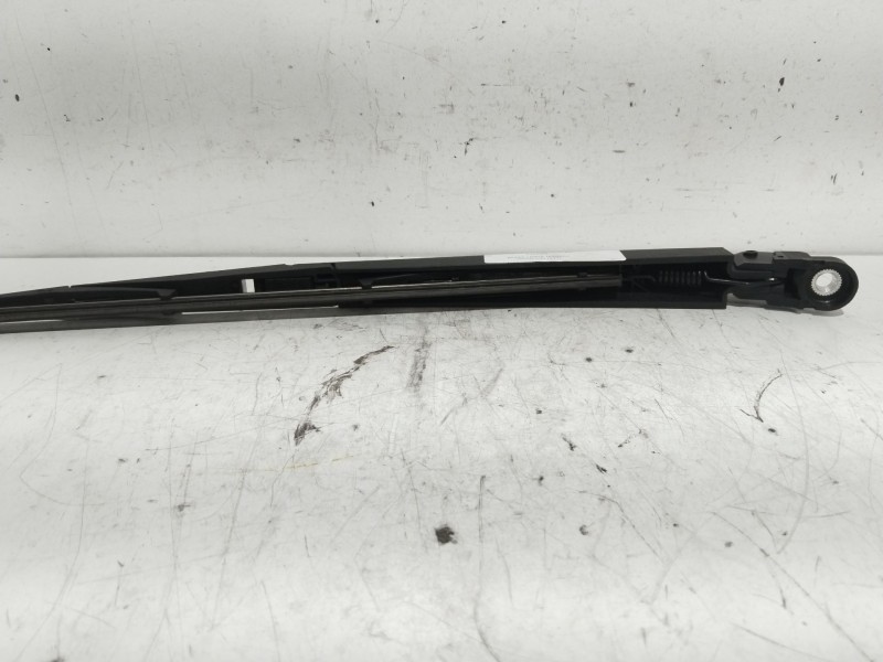 Recambio de brazo limpia trasero para volvo c30 (533) 2.0 d referencia OEM IAM   