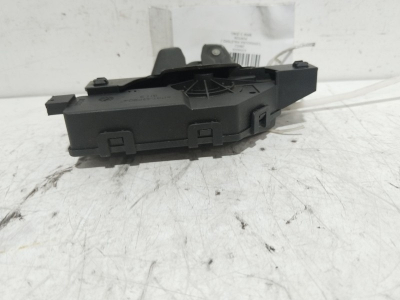 Recambio de cerradura maletero / porton para bmw 3 (e46) 320 d referencia OEM IAM 286S2  8196401