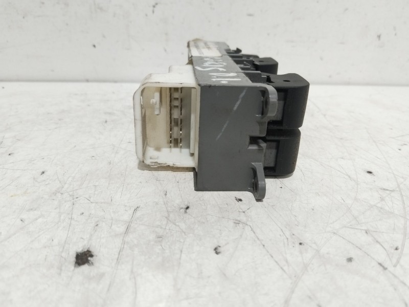 Recambio de mando elevalunas delantero izquierdo para toyota auris luna referencia OEM IAM 7423202550 15 PINES 