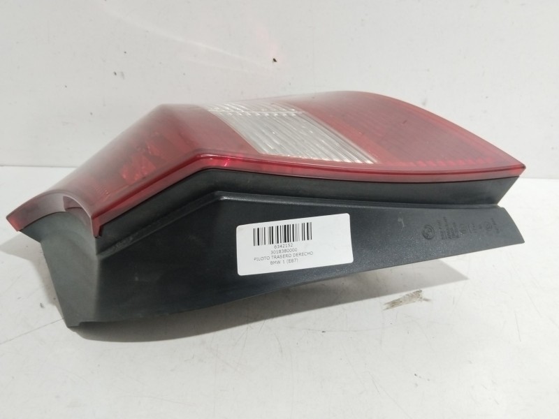 Recambio de piloto trasero derecho para bmw 1 (e87) 118 d referencia OEM IAM 3018380000  