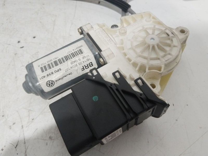 Recambio de elevalunas trasero izquierdo para seat altea (5p1) green referencia OEM IAM 5P0839401  