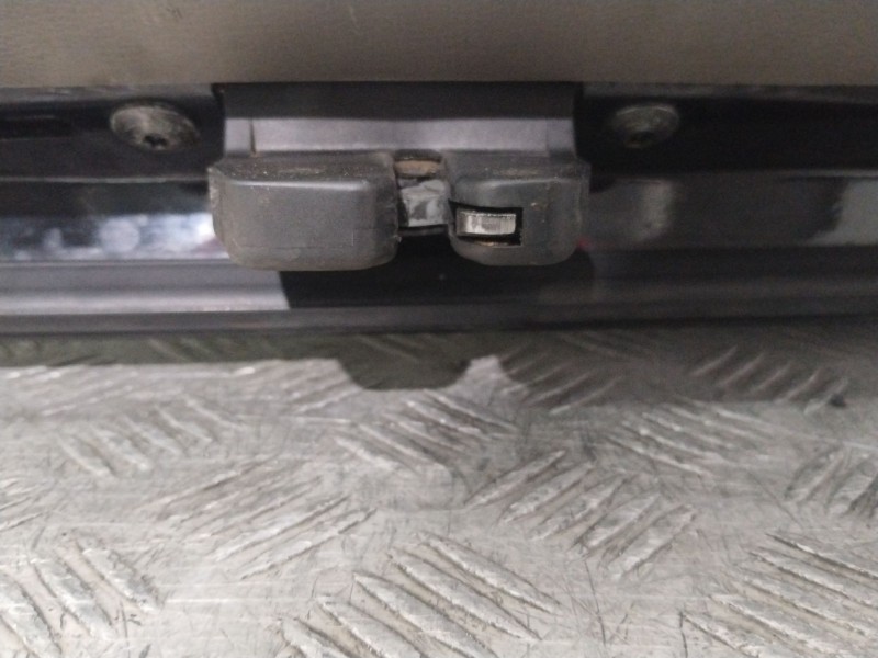 Recambio de porton trasero para volvo xc90 i (275) d5 awd referencia OEM IAM   NEGRO