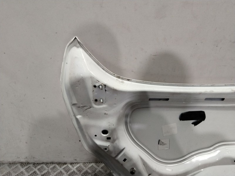 Recambio de capot para ford ka (ccu) titanium referencia OEM IAM 1542417  BLANCO