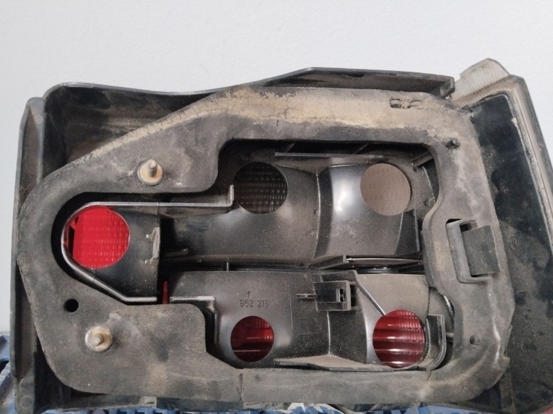 Recambio de piloto trasero izquierdo para seat ibiza (6k) 1.4 referencia OEM IAM    Recambio de piloto trasero izquierdo para seat ibiza (6k) 1.4 referencia OEM IAM