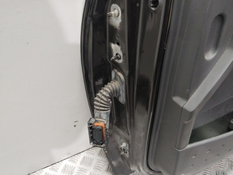 Recambio de puerta delantera derecha para renault megane ii berlina 3p authentique referencia OEM IAM  NEGRO 