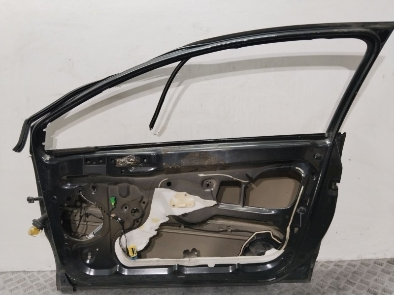 Recambio de puerta delantera derecha para citroën c4 berlina vtr plus referencia OEM IAM 9004W4 NEGRA 