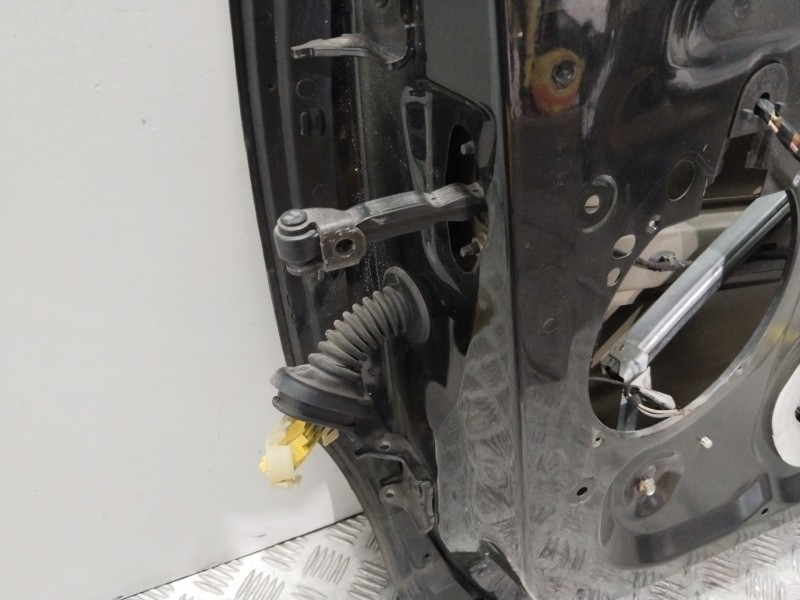 Recambio de puerta delantera derecha para citroën c4 berlina vtr plus referencia OEM IAM 9004W4 NEGRA 