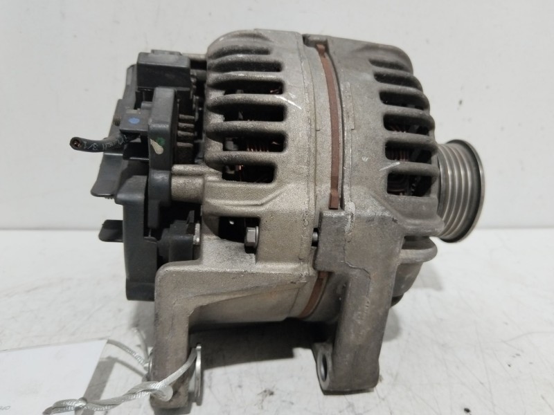 Recambio de alternador para opel astra h (a04) 1.6 (l48) referencia OEM IAM 55556067  0124425020