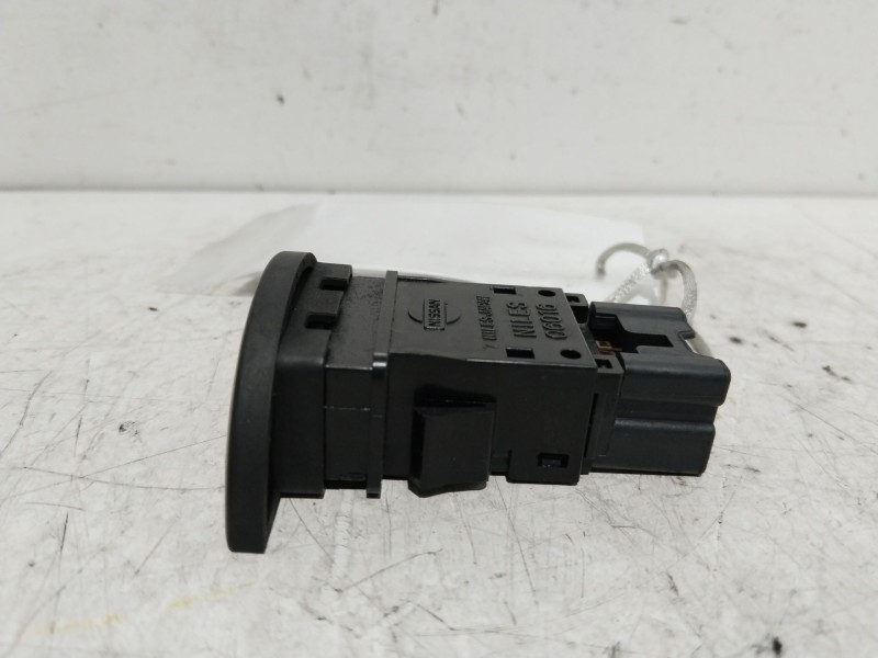 Recambio de warning para nissan x-trail (t30) vertex referencia OEM IAM 06016  